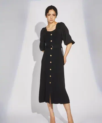 GRACE CONTINENTAL 스퀘어 퍼프 니트 원피스 블랙 검정