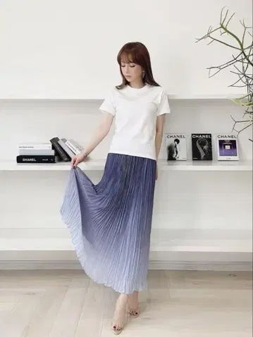 mocoa's 그라데이션 블루 플리츠 롱 스커트