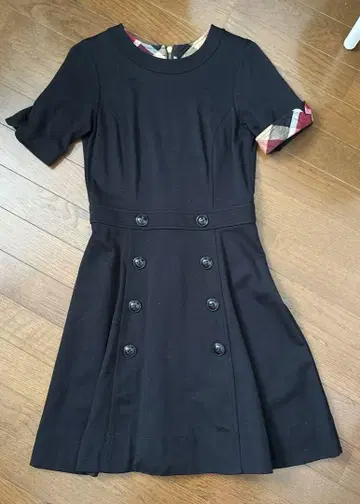 블루 라벨 원피스 블랙 체크