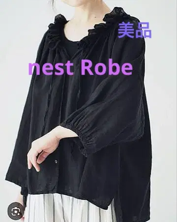 새상품급 네스트로브 린넨 시어 프릴 블라우스
