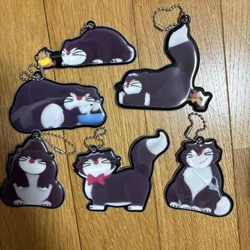 52toys 디즈니 루시퍼 키링