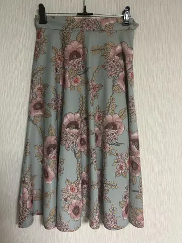 플레어 스커트 꽃무늬 그레이지