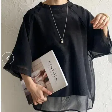 시스루 비대칭 탑 반팔 블랙