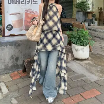 그런지 홀터넥 체크 테일 컷 원피스 프릴