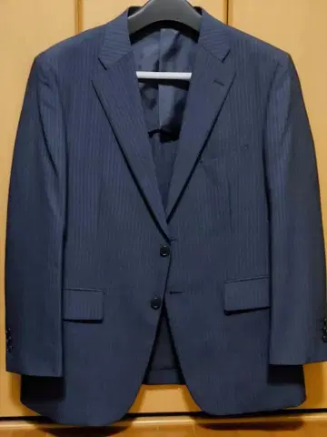 수트 여름 아이템 상하의 네이비 스트라이프 셔츠 넥타이