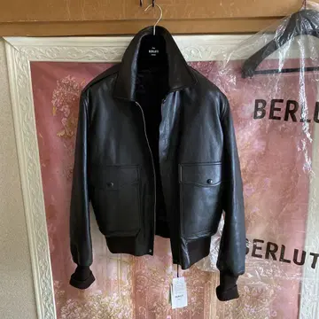 BERLUTI 어스 브라운 가죽 플라이트 자켓 50