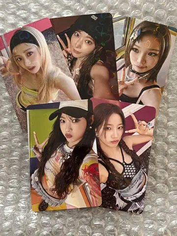 르세라핌/different/홀로그램이 들어간 포토 카드 컴프 5장