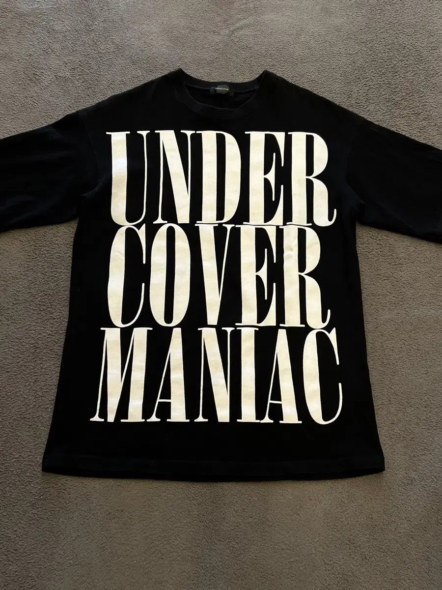 Undercover Maniac vahn short sleeve