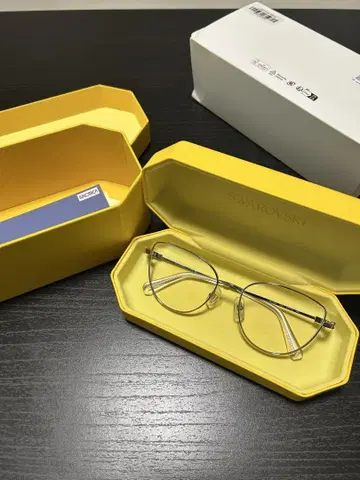 스와로브스키 안경