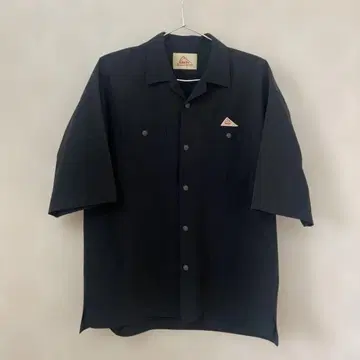KELTY 블랙 반팔 셔츠 2 포켓