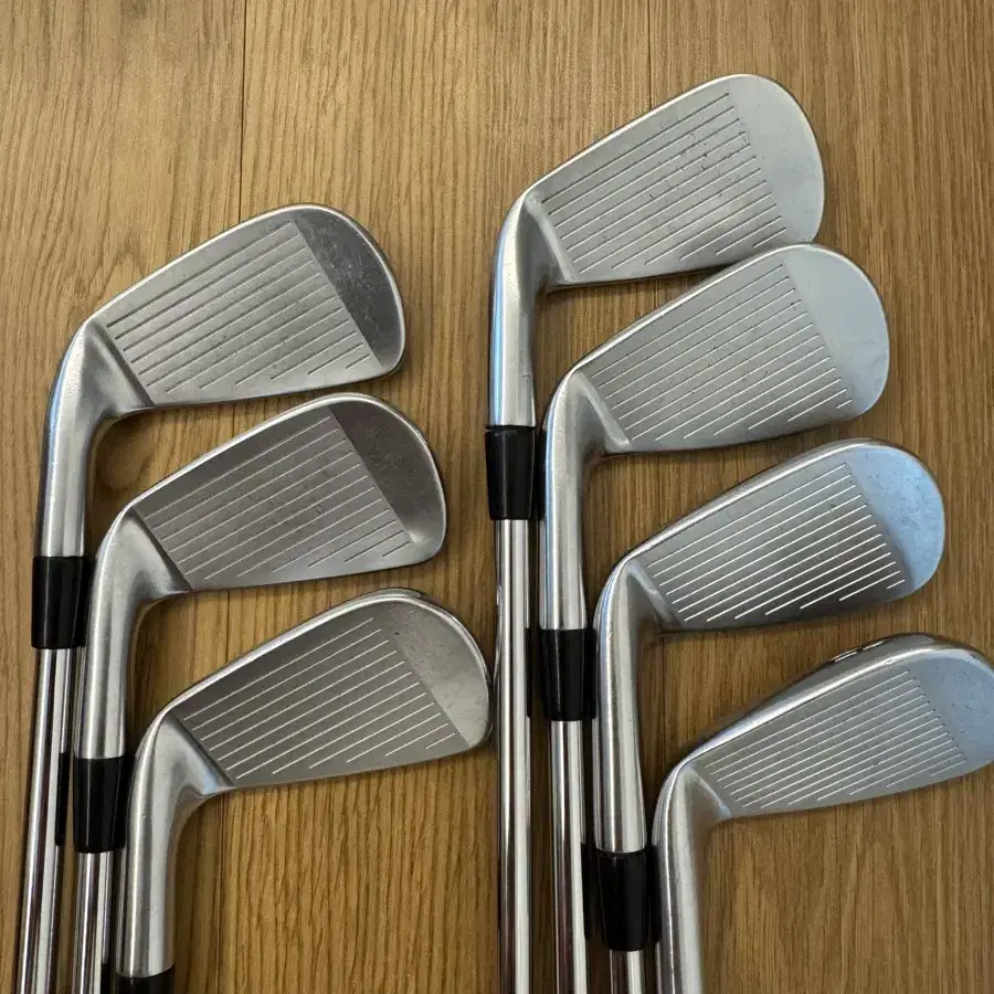 AP2 716 ♯4 ダイナミックゴールド AMT S200 Titleist AP2 716 Iron Set 7 pcs 4-pw Flex S200 Shafts