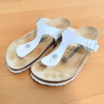 버켄스탁 기제 화이트 24.5cm