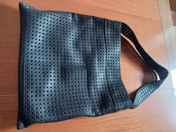 비 스태프 펀칭 토트백