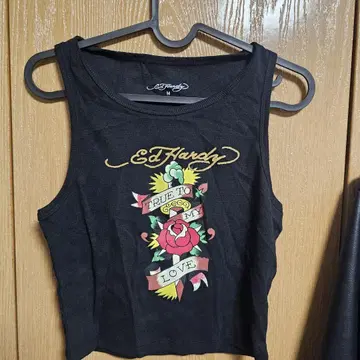 Ed Hardy 슬리브리스 티셔츠 M 사이즈 블랙