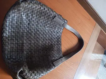 비스타프 브라운 뜨개질 가죽 토트백