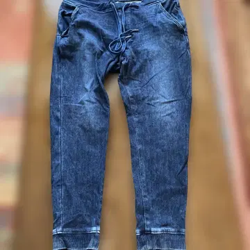 다크 블루 데님 청바지