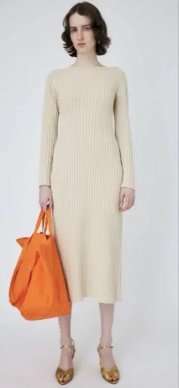 MOUSSY 백 오픈 롱 니트 원피스