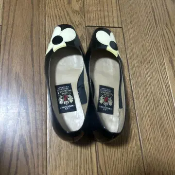 MIHAMA 플라워 모티브 펌프스