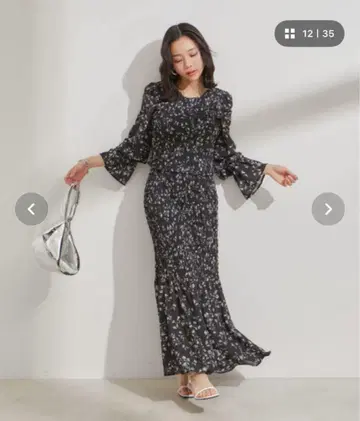 미사용 새상품 vis 꽃무늬 셔링 롱 스커트 M 머메이드 블랙 검정