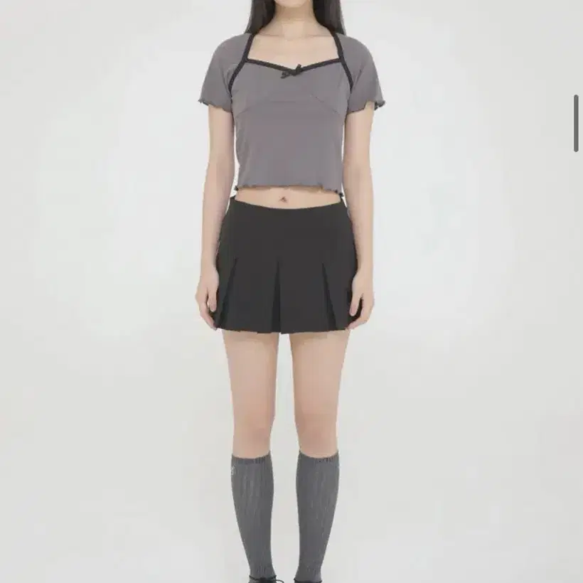 ＊韓国＊[CLOUDEMOTION]ugly lettering off shirring T ver.2 3C ♡MADE♡] ugly lettering off shirring top (ver.2) - 클라우드