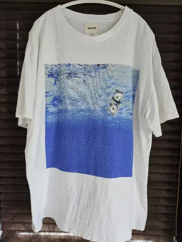 greatLAnd CAPITALISM tee XL