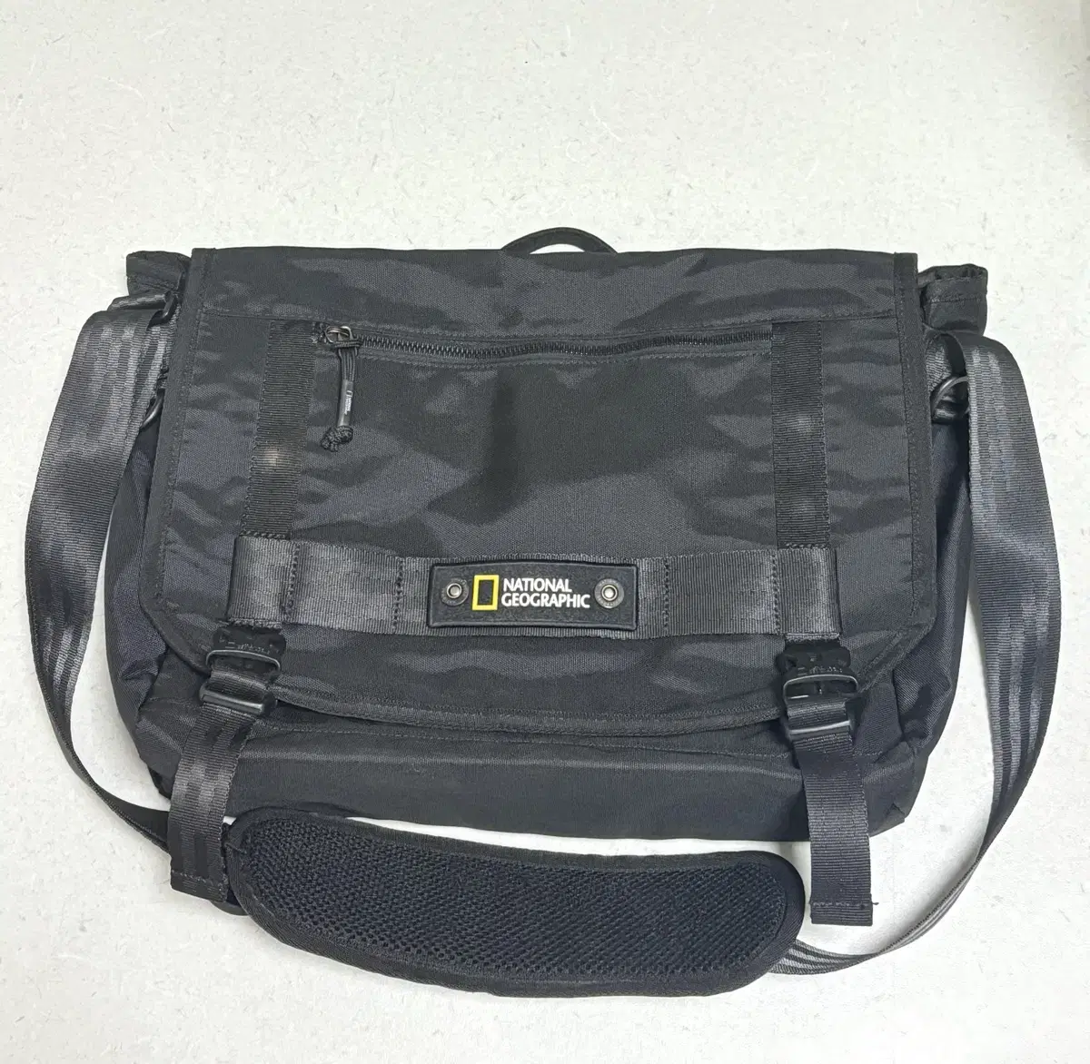 National Geographic Crossbody Bag