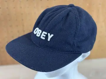 OBEY 네이비 캡