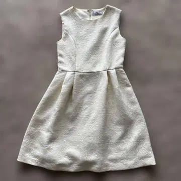 Dress Lab 아이보리 슬리브리스 자카드 원피스