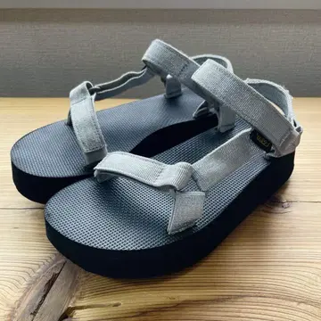 Teva 플랫폼 샌들 실버 25cm