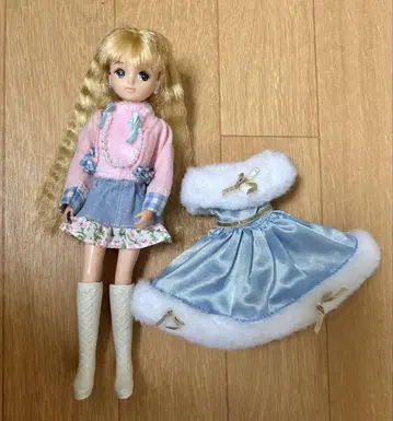 리카짱 본체 옷 갈아입기 세트