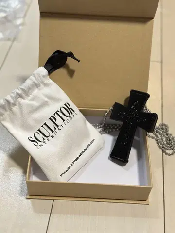 SCULPTOR 크로스 스트랩 월렛 스컬프터