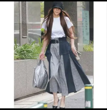 FURFUR 아무로 나미에 착용 비대칭 턱 스커트