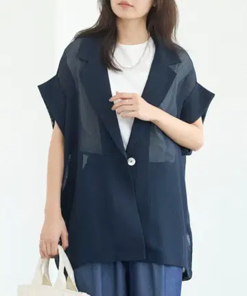 LAVEANGE [세탁 가능] 메쉬 하프 슬리브 자켓 택 포함