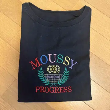 MOUSSY 자수 블랙 티셔츠