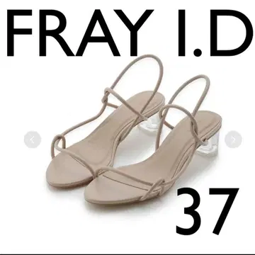 FRAY I.D 클리어 힐 스트랩 샌들