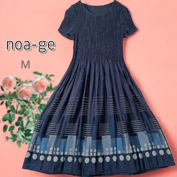 noa-ge 노아제 종아리 기장 플리츠 플레어 원피스 도트 네이비