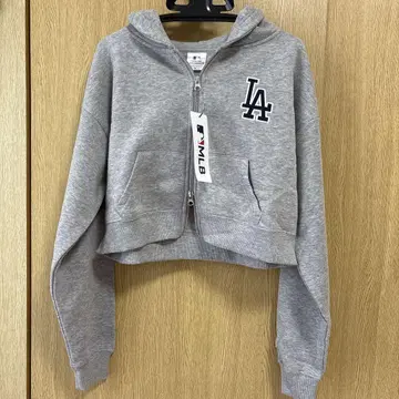 M 새상품 MLB LA 로고 아플리케 그레이 크롭 후드티 숏 기장