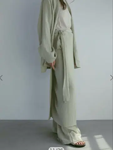 etretokyo 에트레토쿄 레노 크로스 랩 스커트