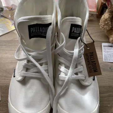PALLADIUM 화이트 하이컷 스니커즈