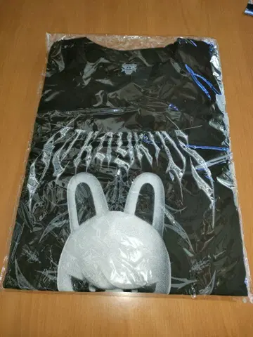 스키즈 pop up 어둠 T EVIL 티셔츠 찬빈 돼끼