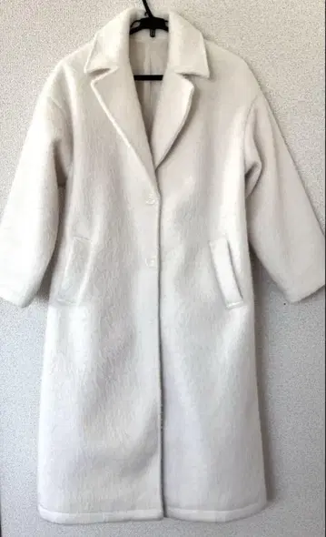 모먼트 플러스 롱 체스터 샤기 코트 아이보리 M