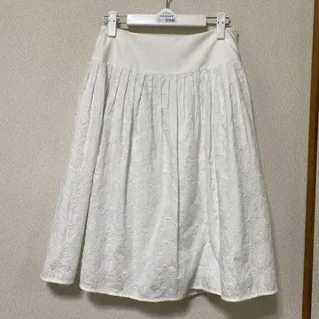 아마카 자수 스커트 새상품급