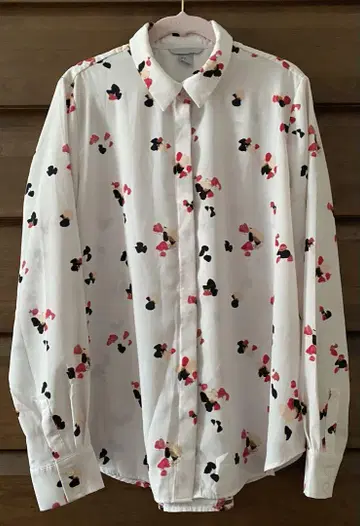 H&M 꽃무늬 긴팔 셔츠 EUR 38