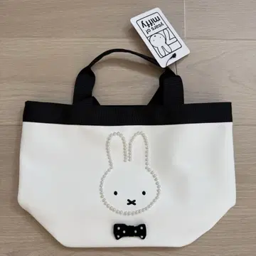 MiiA 미피 miffy 펄 트리밍 백 화이트