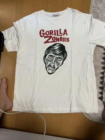 weirdo ZOMBIES 티셔츠 gladhand