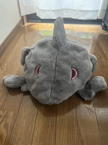 그레이 상어 모양 모자