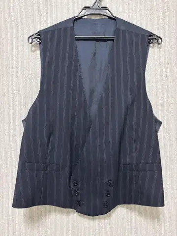 LARDINI 네이비 스트라이프 수트 베스트 사이즈 52