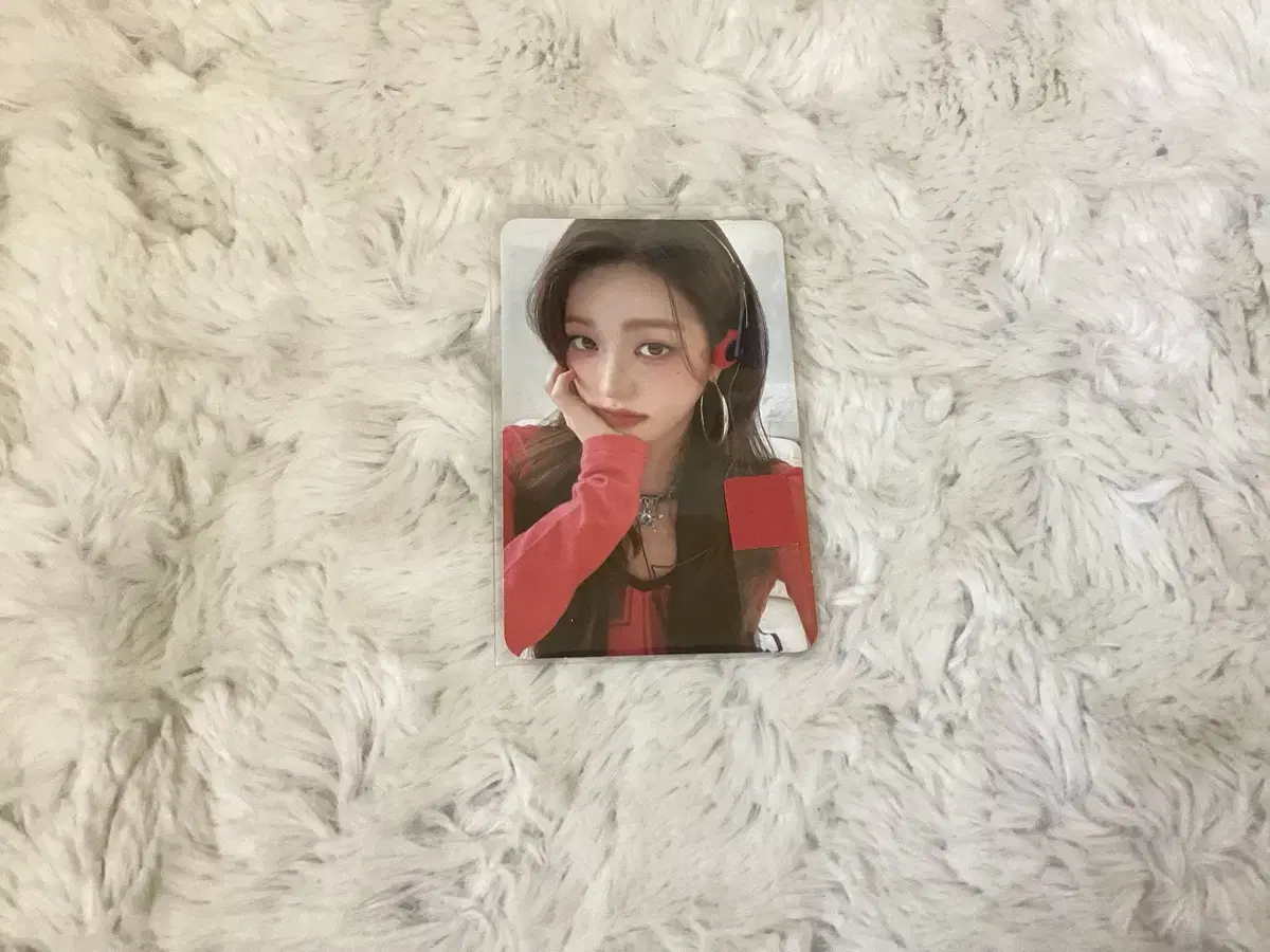 Ive Jang Wonyoung 2025 season's greetings poca