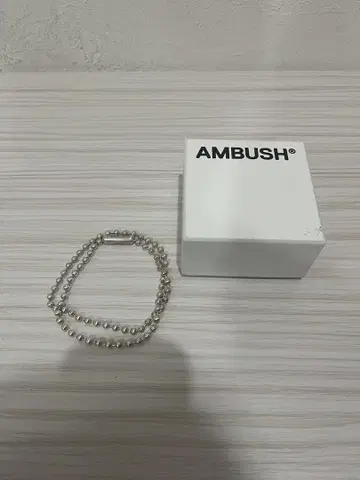 앰부쉬 볼 체인 목걸이