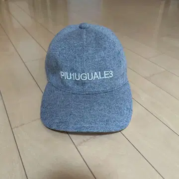 PIU'UGUALE3 그레이 캡